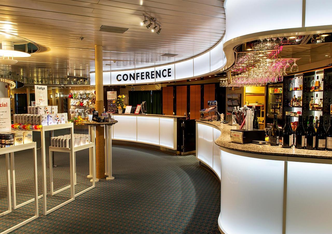 Viking Line Ferry Viking Cinderella - One-Way Journey From Helsinki To Stockholm Hotel Bagian luar foto